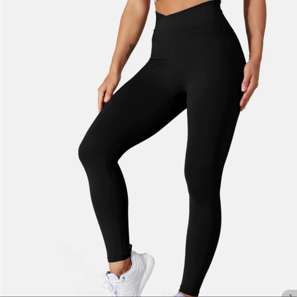 Black High-Waisted Women's Leggings